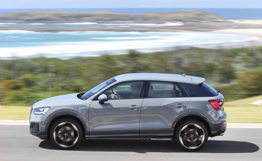  Audi Q2 2.0 TFSI Quattro Sport 2017 года  (AU) (фото 15 из 40)